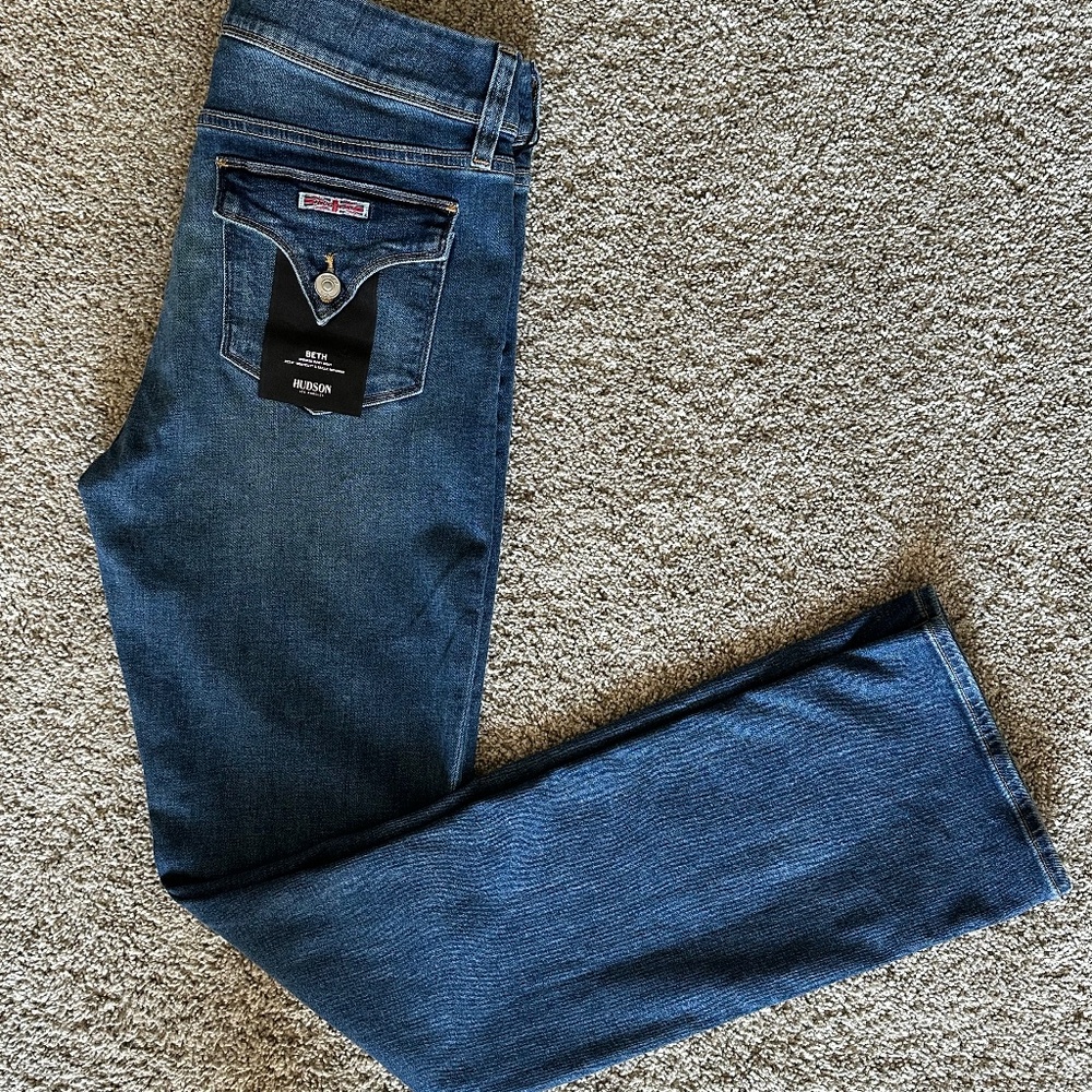 NWT Hudson Beth Midrise Baby Boot Jean. Size 33.